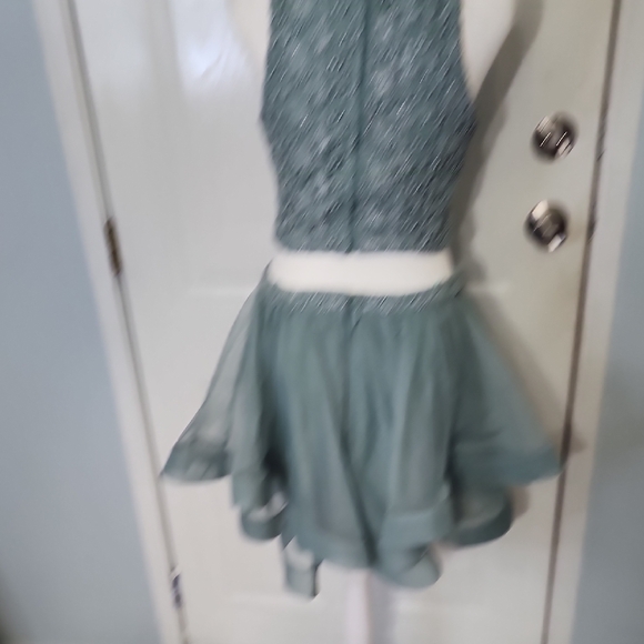 Jodi Kristopher Teal Lace Dress - Picture 7 of 11